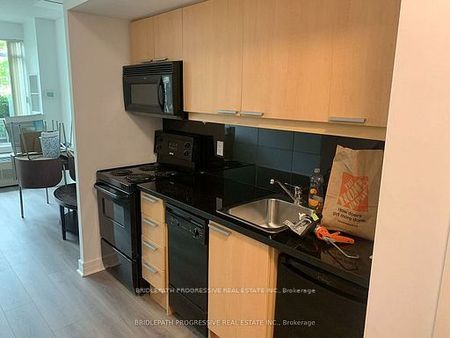 For Lease - 19 Avondale Avenue Unit# 103, Toronto, Ontario - Photo 3