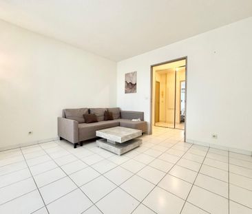 Location Appartement 2 pièces Meublé 46m² NICE 06300 - Photo 2