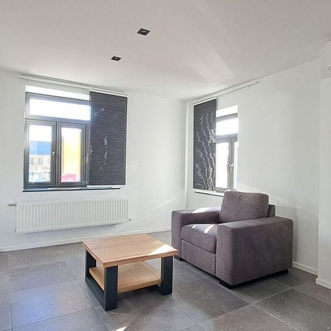 Appartement te huur in Rekem voor € 1.080 met 3 slaapkamers - Photo 1