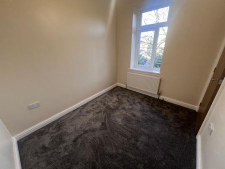 4 bedroom terraced house to rent - Photo 2