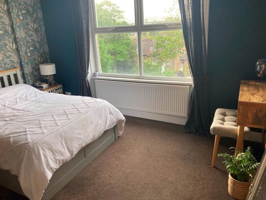 1 Bed Flat, Broxholm Road, SE27 - Photo 1