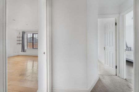 Comer Crescent - Photo 2