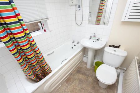 4 bedroom house to rent - Photo 4