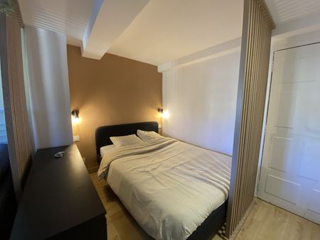 À louer – Studio meublé – Basse Ville de Toulon – 4ème étage - Photo 3