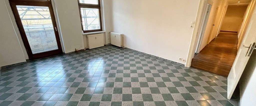 2-Zimmer mit Balkon Wohnung sucht renovierungsfreudige Mieter! - Photo 1