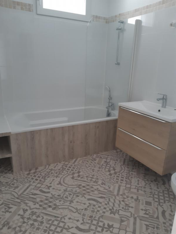 Location Maison 5 pièces 106m² COUTANCES 50200 - Photo 2