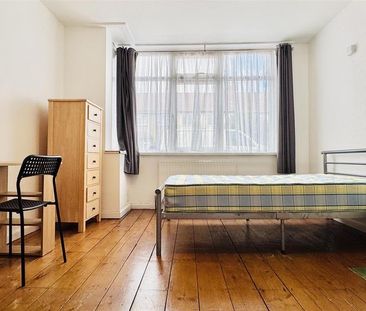 4 bedroom terraced house to rent - Photo 5