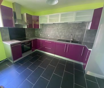 Location Appartement 3 pièces 73m² - Photo 4