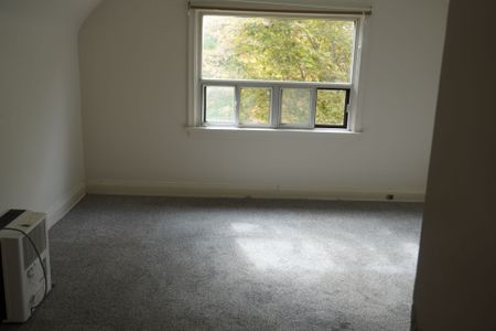 For Lease - 12 Coniston Road Unit# Main, Toronto, Ontario - Photo 5