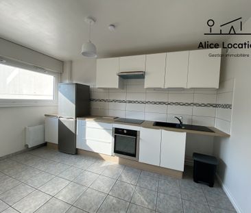 Location Appartement 4 pièces 77m² THONON LES BAINS 74200 - Photo 6