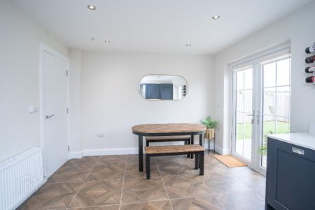 72 The Demesne, Hillsborough Road, Carryduff, BT8 8GU - Photo 3