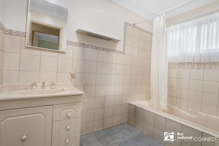 Peaceful Living in a Central Location - Photo 4