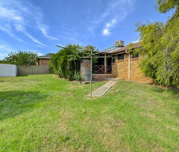 Welcoming Family Home in a Convenient Location - Photo 1
