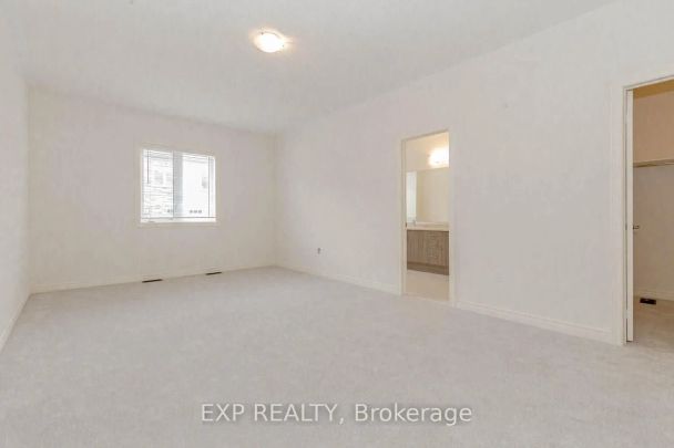 Property For Lease | X8358420 - Photo 1