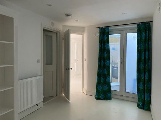 1 Bed Detached House, Holly Terrace, N6 - Photo 1