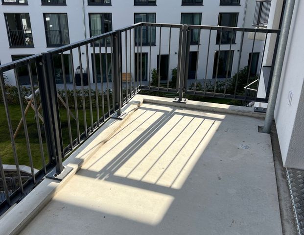 Geräumige 3-Zimmerwohnung mit Balkon und Loggia im Neubauprojekt Bahrenfelder Carré in Altona! - Photo 1