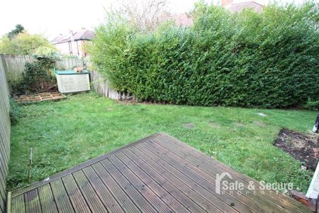 Webb Avenue Murton - Photo 2