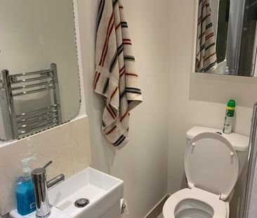 Room in a Shared Flat, Dulwich, SE21 - Photo 4