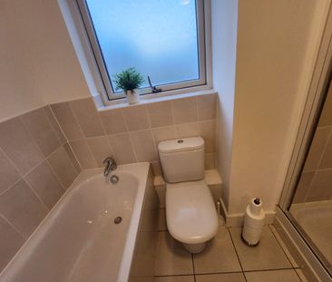 Room in a Shared Flat, Mason Way, B1 - Photo 2