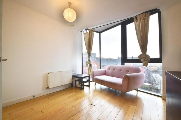 1 bedroom flat to rent - Photo 1