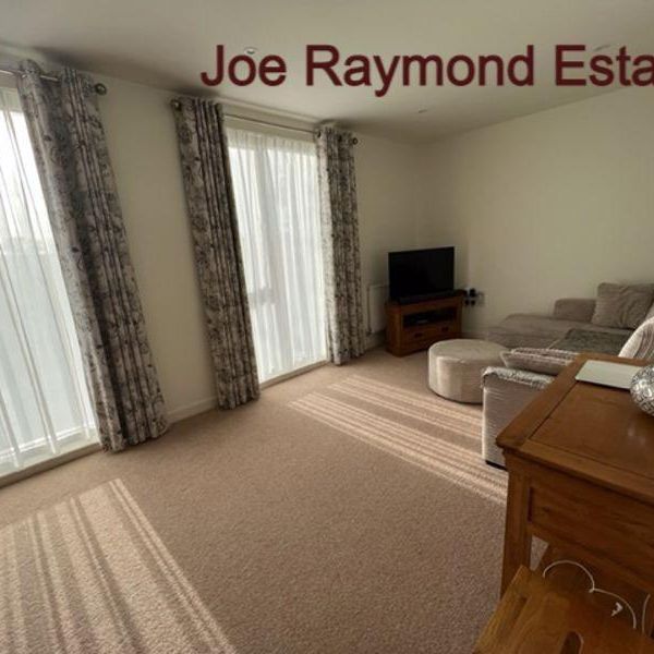 4 bedroom property to rent - Photo 1