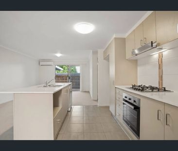 Modern Unit in Heart of Mango Hill - Photo 5