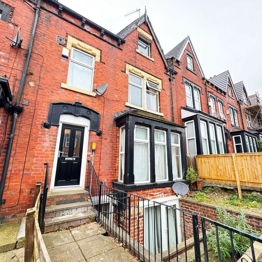 Estcourt Avenue,Ls6 - Photo 1
