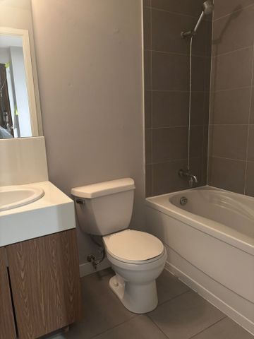 For Lease - 110 Charles Street Unit# 2807, Toronto, Ontario - Photo 5