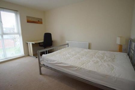 6 bedroom house to rent - Photo 3