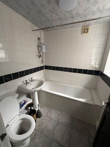 1 Bed Flat, Harley Street, CV2 - Photo 5