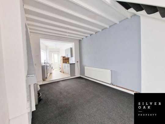 2 bedroom end of terrace house to rent - Photo 1