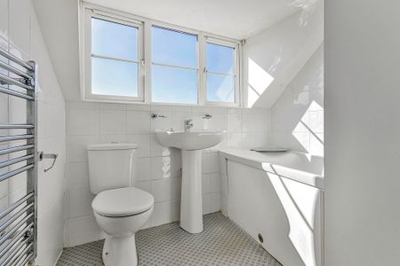 The Crescent, Bournemouth - Photo 4