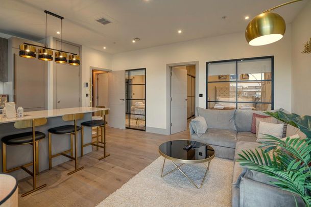 2 bedroom flat to rent - Photo 1