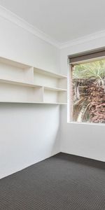 Stylish Two Bedroom in the Heart of Summer Hill - Photo 4