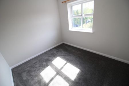 3 bedroom detached house to rent - Photo 5