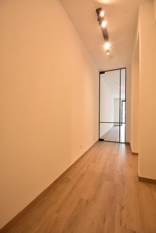 IN OPTIE - Luxueus nieuwbouwappartement met parking en berging in de prestigieuze residentie Vonk, in hartje Bilzen - Photo 3