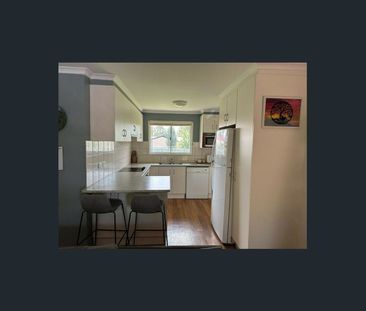 Fantastic Two Bedroom Unit, Located Five Minutes from the Centre of... - Photo 3