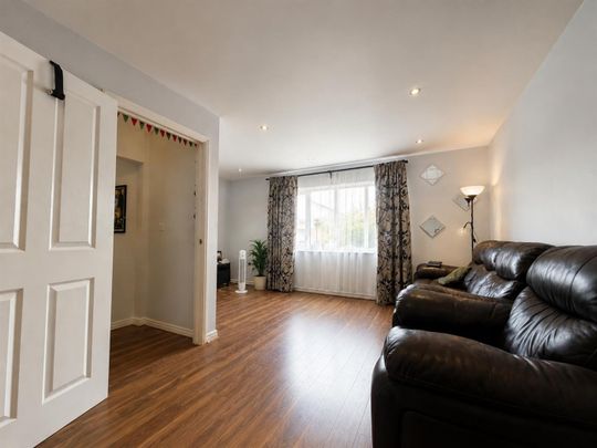 3 Bedroom House To Let - Photo 1