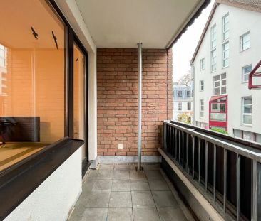 Moderne 3-Zimmer-Wohnung mit Aufzug im Herzen von Siegburg - Photo 1