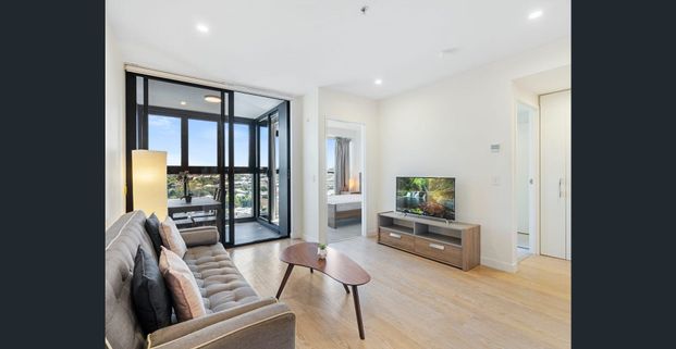 LUXURY UNFURNISHED APARTMENT IN SOUTH BRISBANE - Photo 1