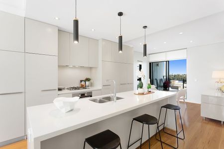 Luxurious Apartment Living with Water Views - Photo 4