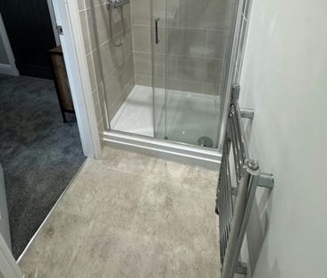 Flat to rent on - Photo 3