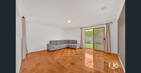 Spacious Family Living in Prime Burnside Heights Location! - Photo 2