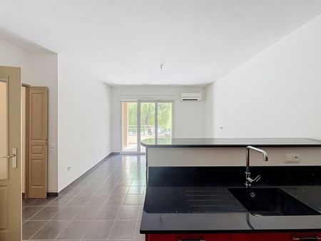Location Appartement 2 pièces 48m² PUGET SUR ARGENS 83480 - Photo 4