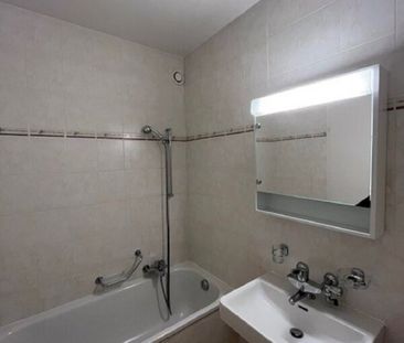 Proche du centre ville appartement de 3 pièces au rez-de-chaussée - Photo 4