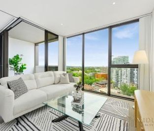 2Bed 1Bed 1Car Retreat in 'Skye' by Crown Group - Photo 2