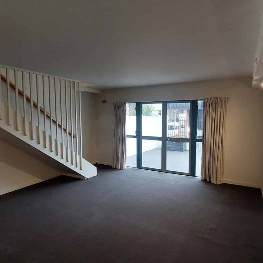 Apartment in Central City - Photo 1