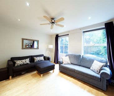 2 Bedroom Flat To Let - Photo 1