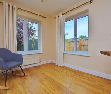 3 bedroom detached house to rent - Photo 4