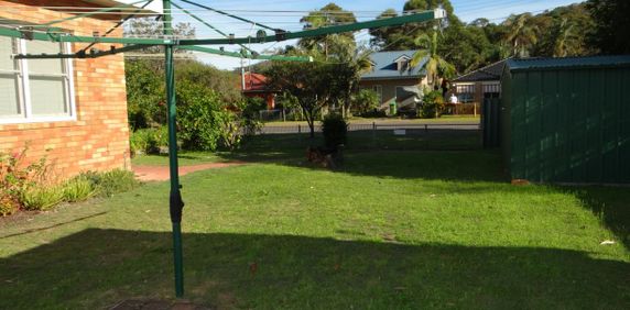 ONE BEDROOM GARDEN FLAT - Photo 2